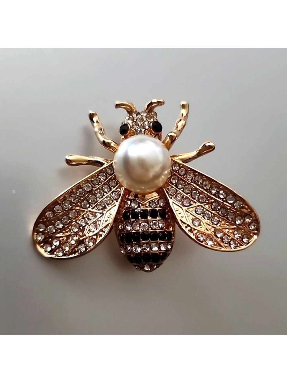 Honey Pearl Honey Bee White pearl  Brooch Simulated Diamonds